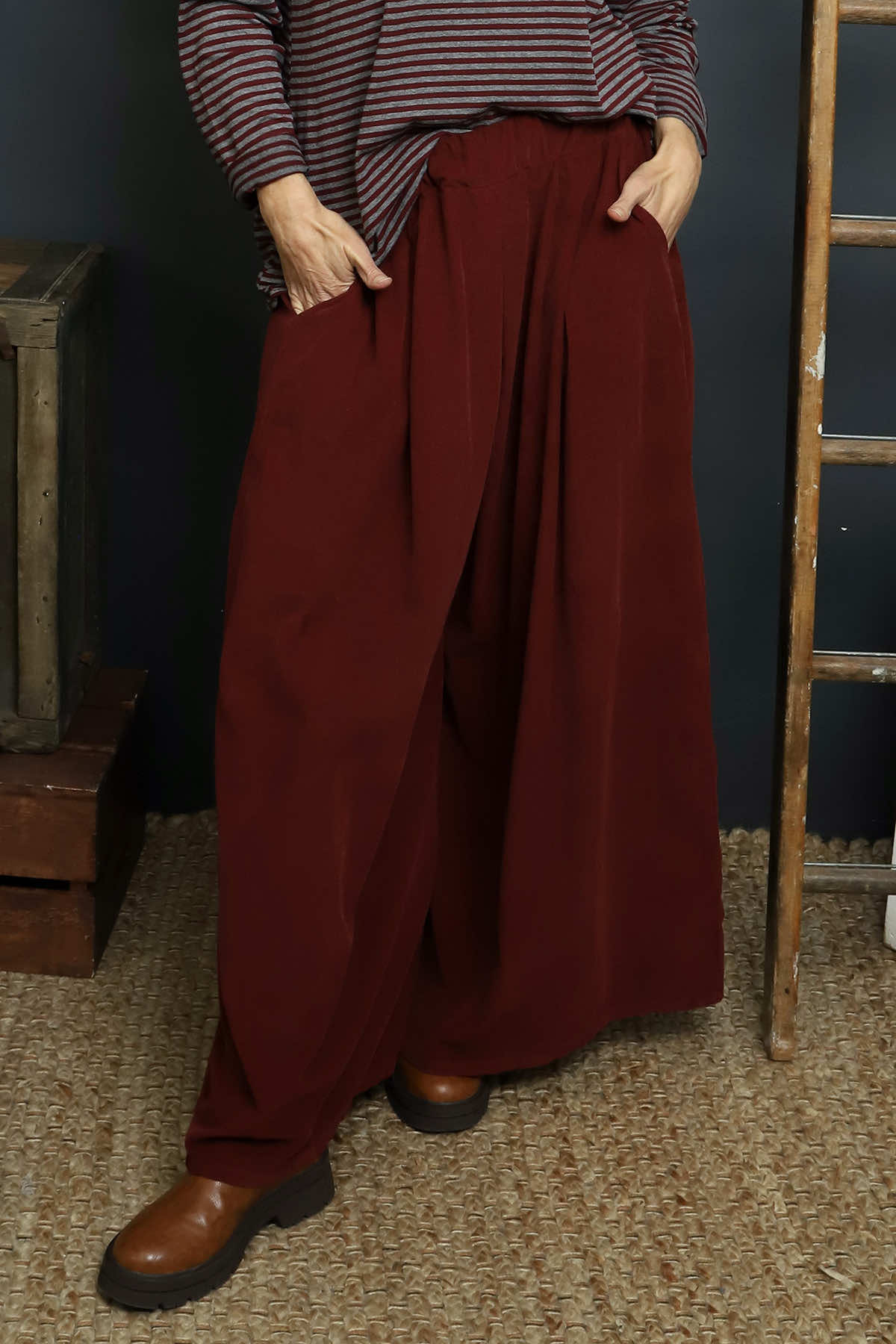 Trish Wide Leg Needlecord Trousers Wine