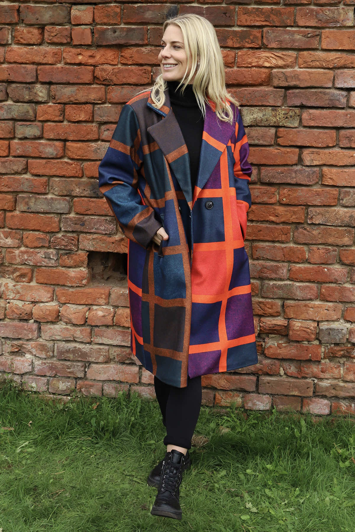 Carys Double Check Coat Navy