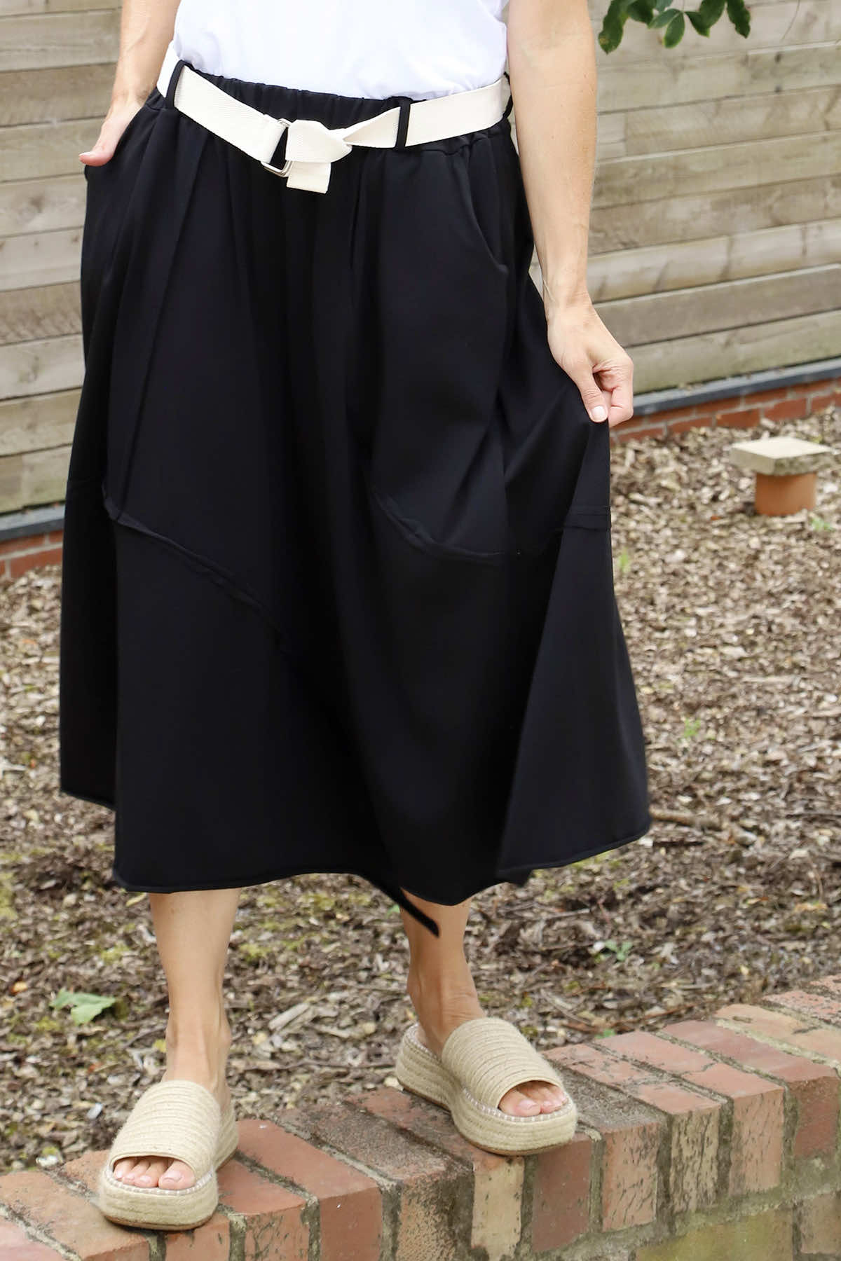 Sophia Belted Cotton Skirt Black