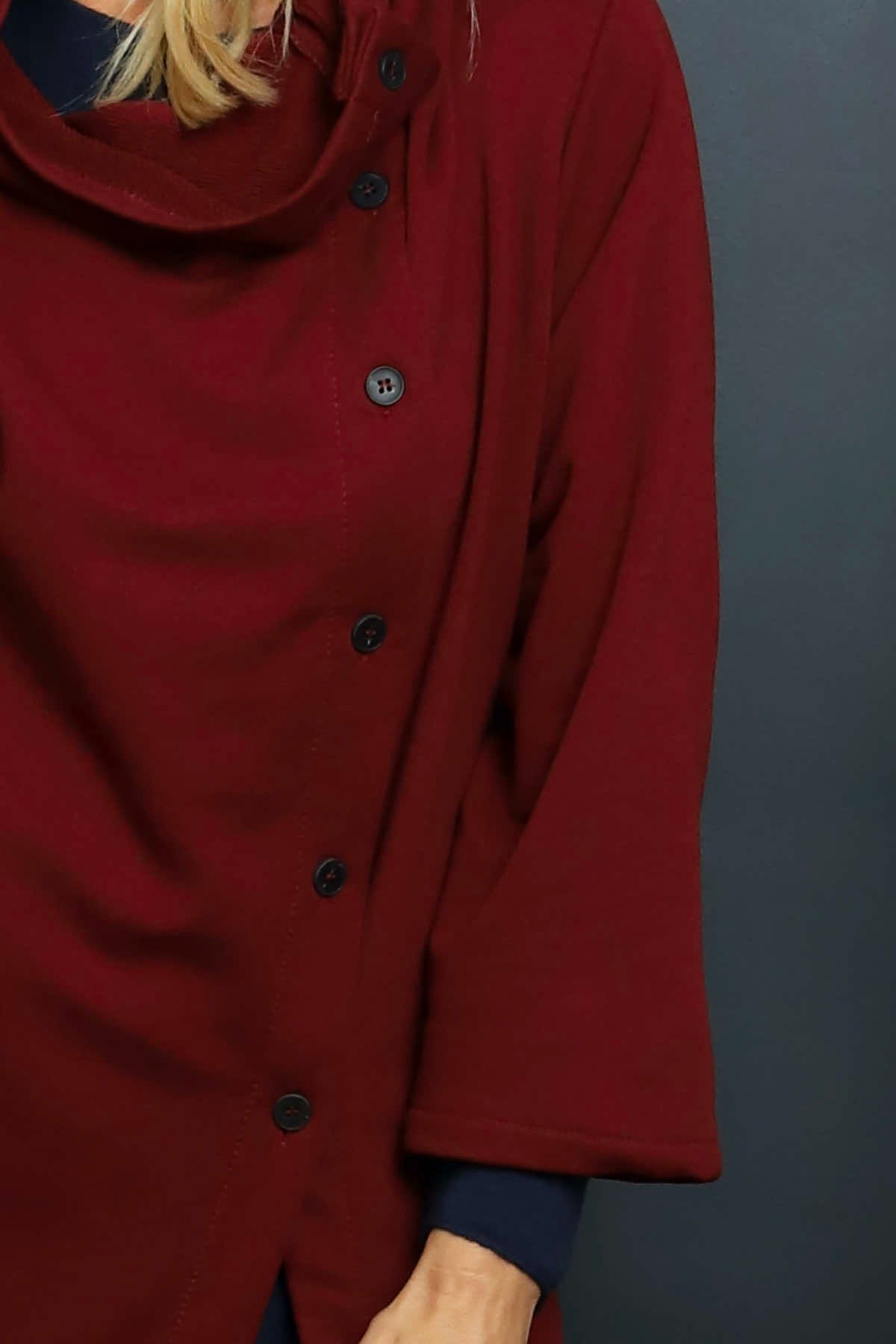 Damaris Asymmetric Button Cotton Top Wine