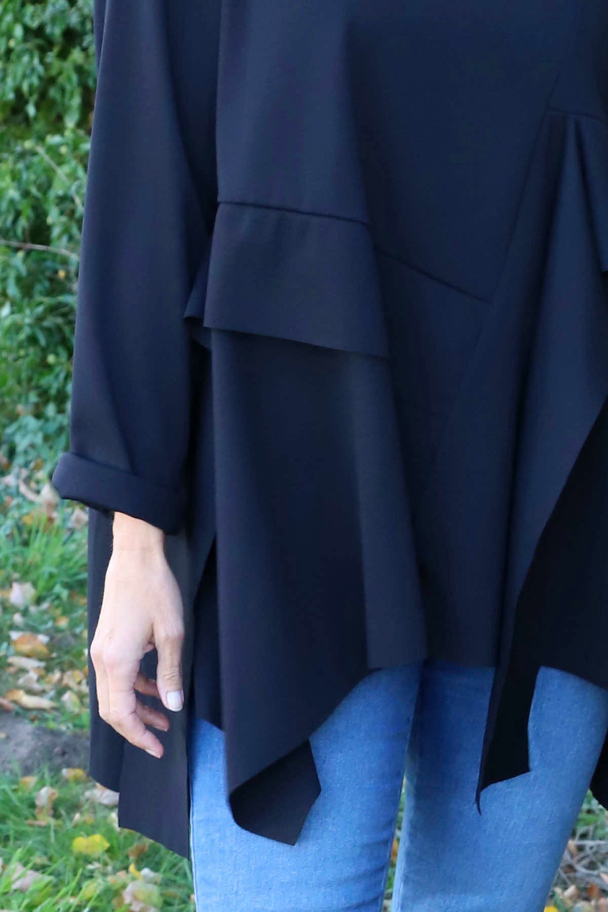 Shannon Seam Detail Top Black