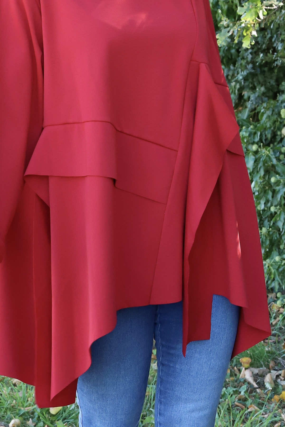 Shannon Seam Detail Top Red