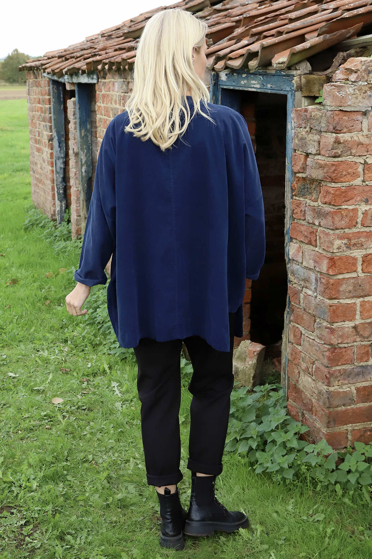 Daisy Needlecord Top Navy
