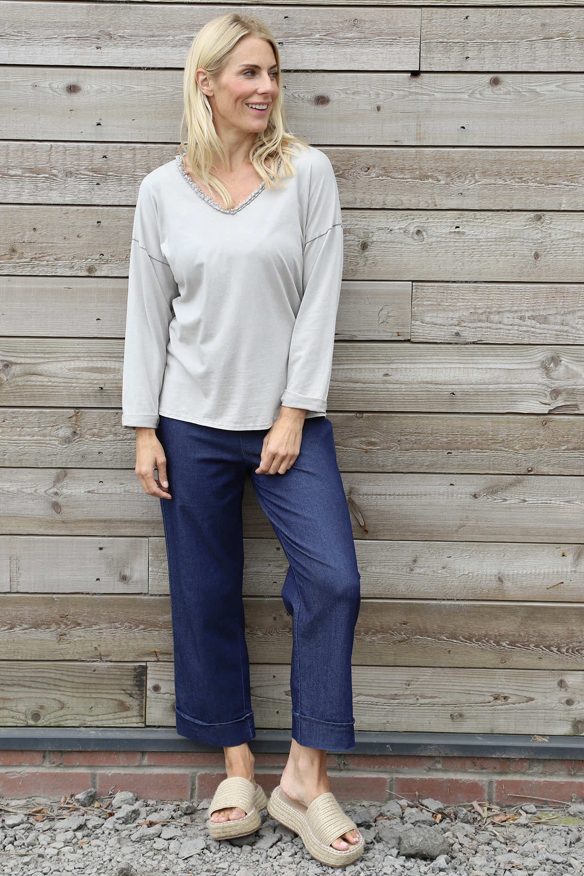 Kinsley Washed V-Neck Cotton Top Mocha