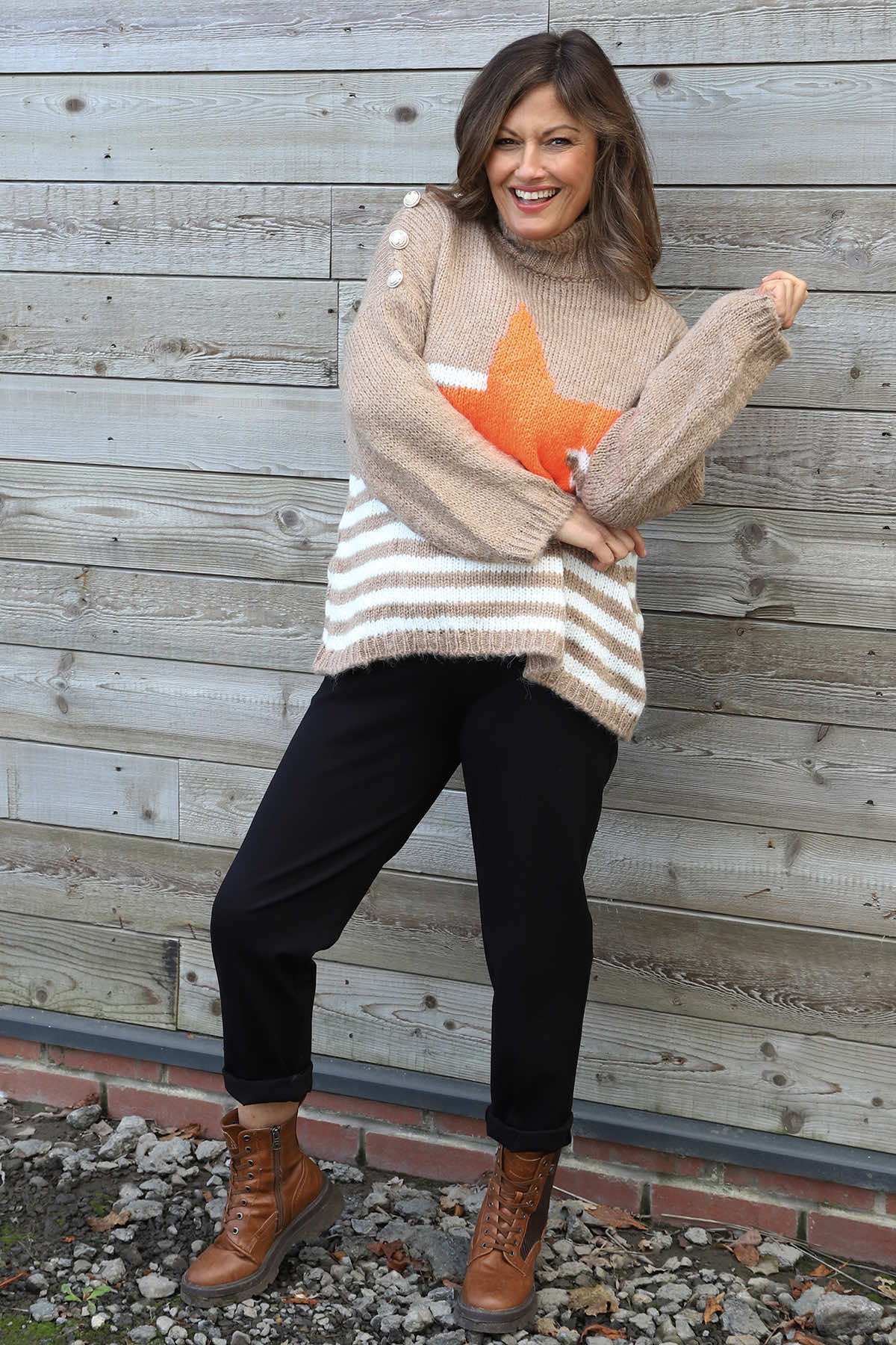 Agata Star Knitted Jumper Camel