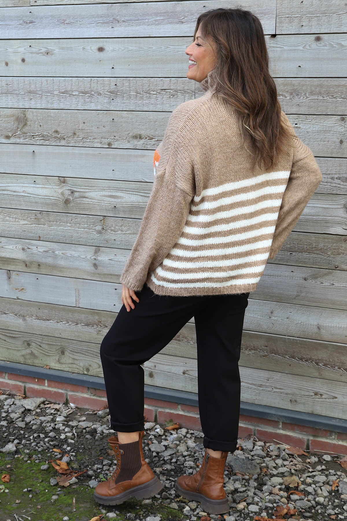 Agata Star Knitted Jumper Camel