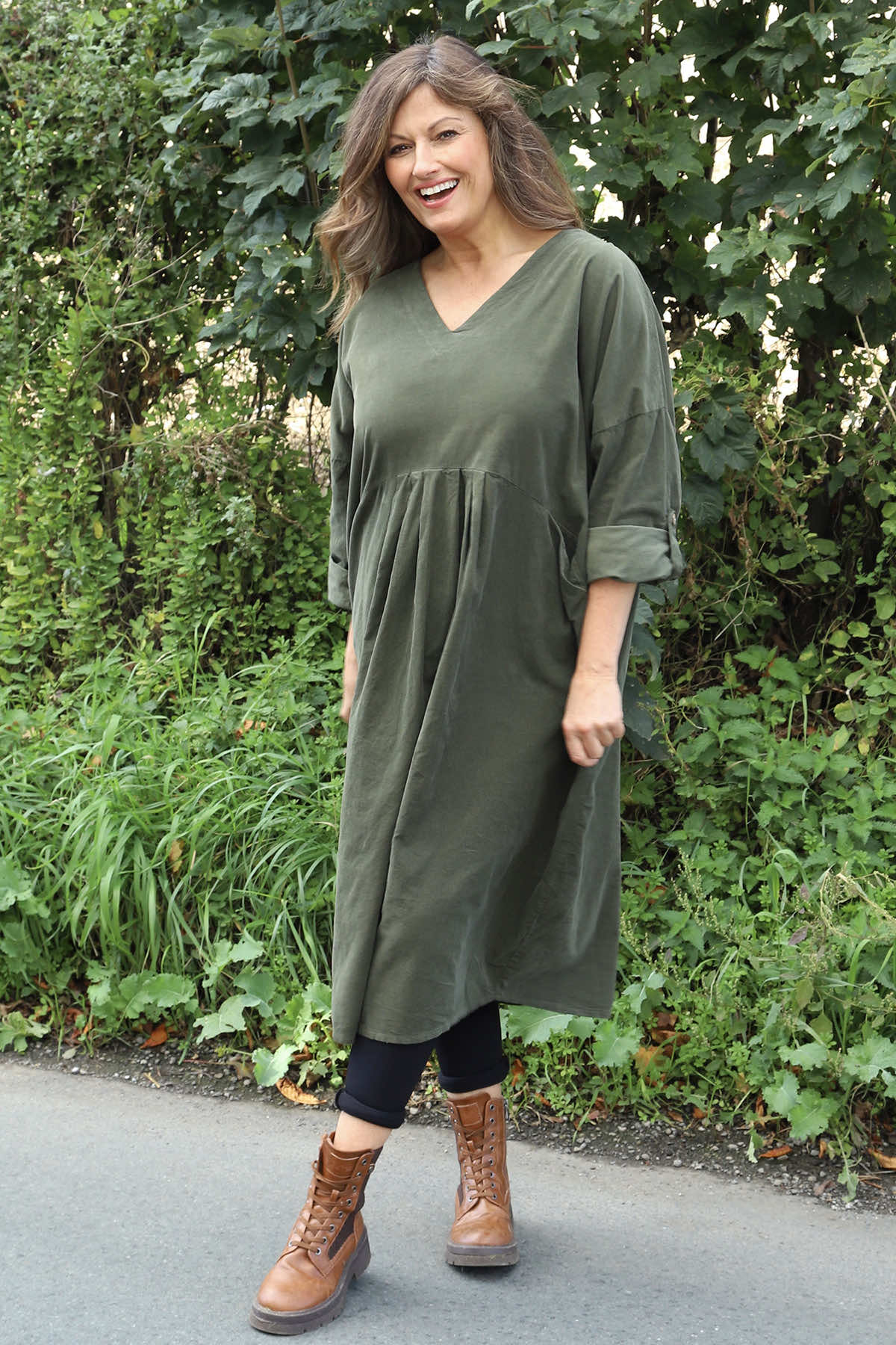 Dinah V-Neck Needlecord Dress Khaki