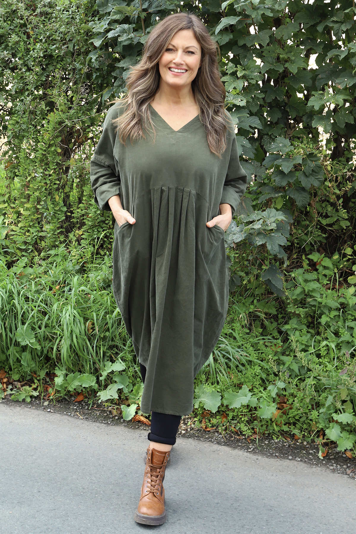 Dinah V-Neck Needlecord Dress Khaki