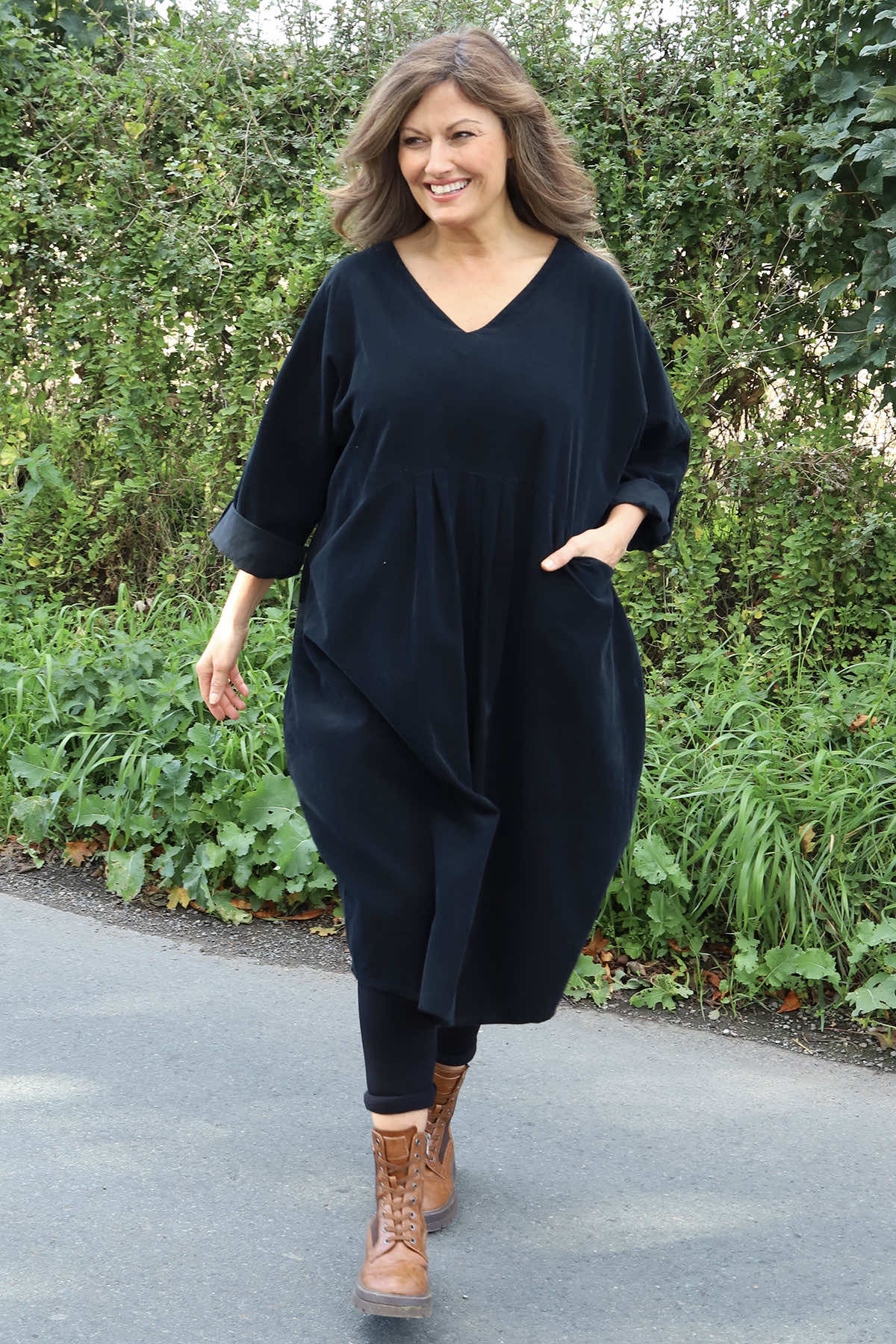 Dinah V-Neck Needlecord Dress Black