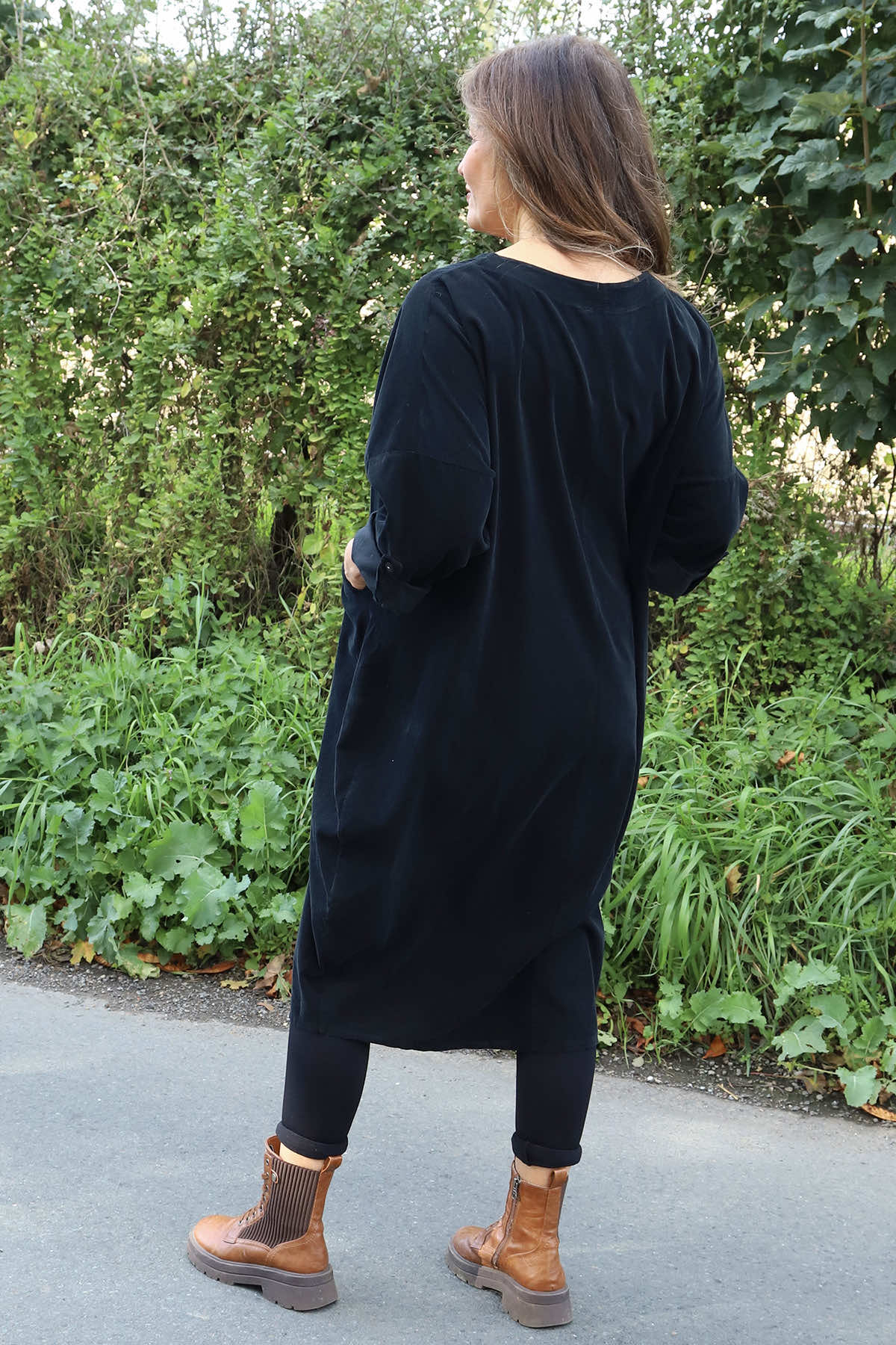 Dinah V-Neck Needlecord Dress Black