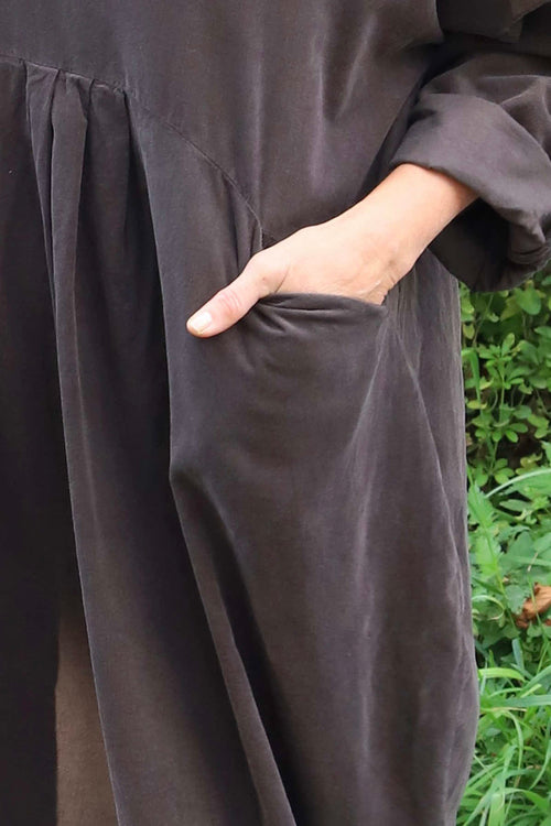 Dinah V-Neck Needlecord Dress Cocoa - Image 3