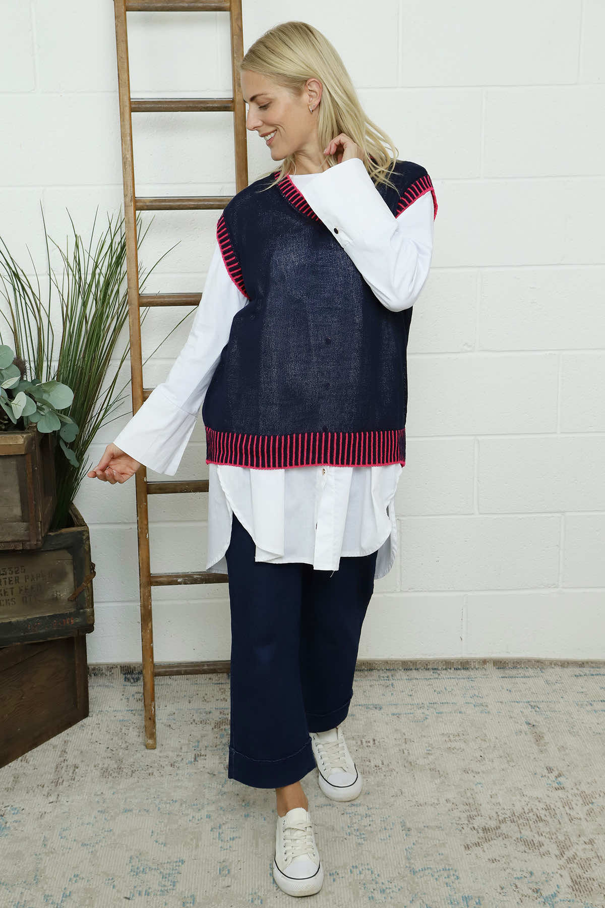 Jovita Fine Knit Tank Top Navy