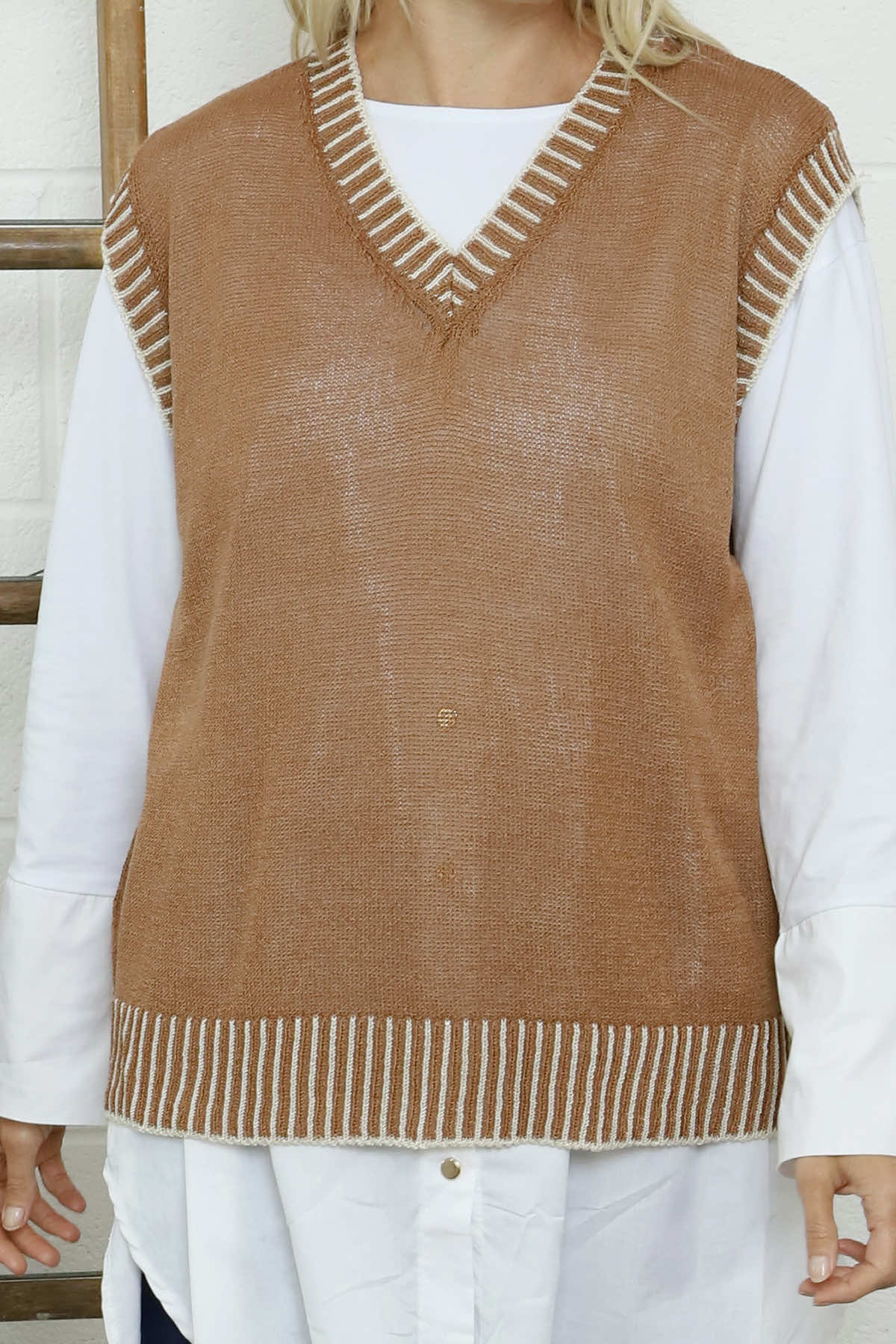 Jovita Fine Knit Tank Top Camel
