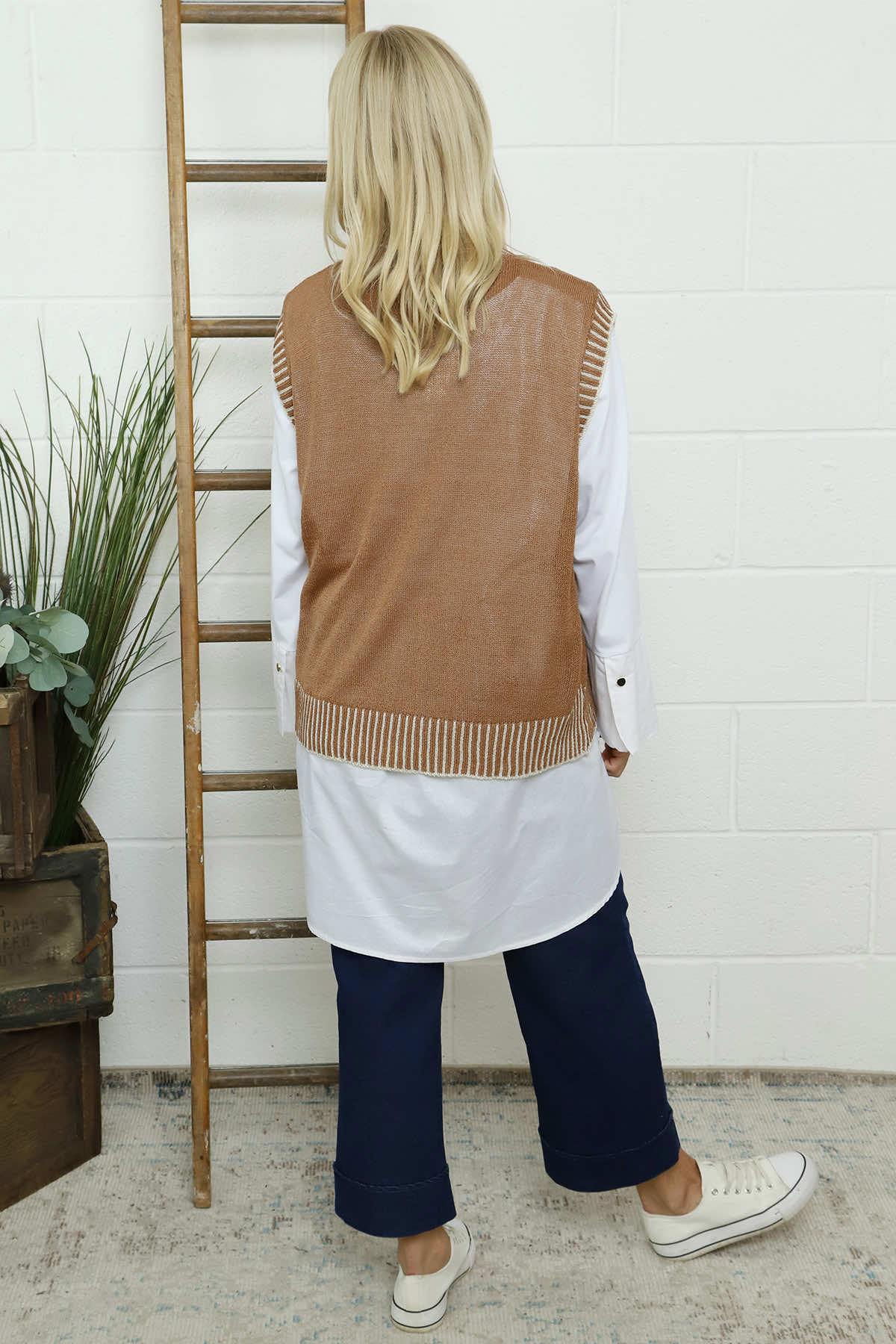 Jovita Fine Knit Tank Top Camel