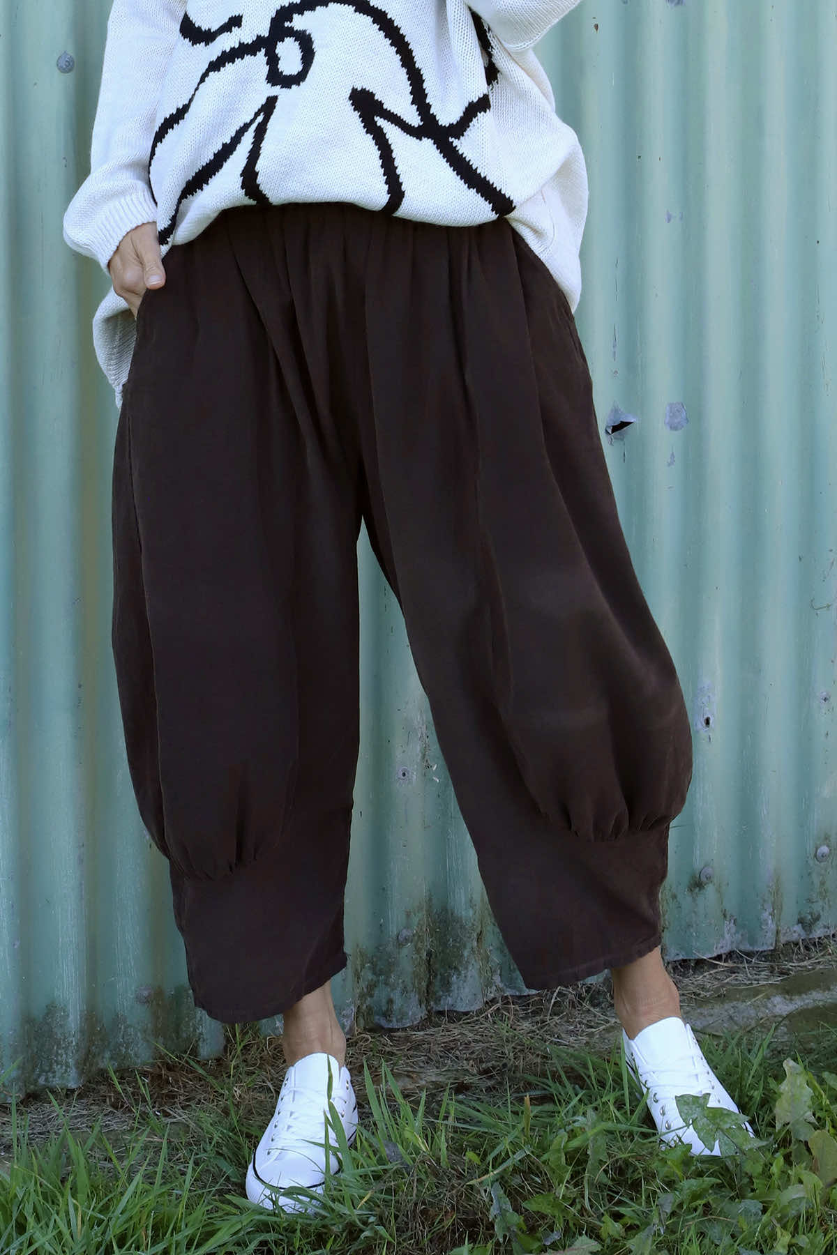 Olwen Needlecord Trousers Cocoa