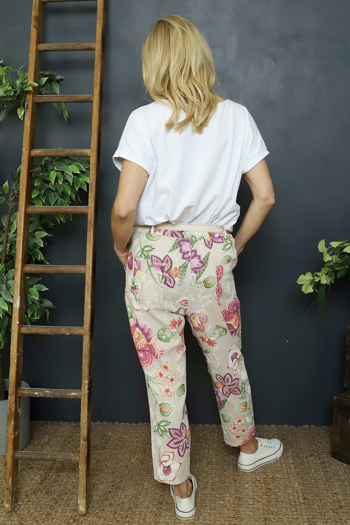 Marguerite Floral Belted Linen Trousers Stone