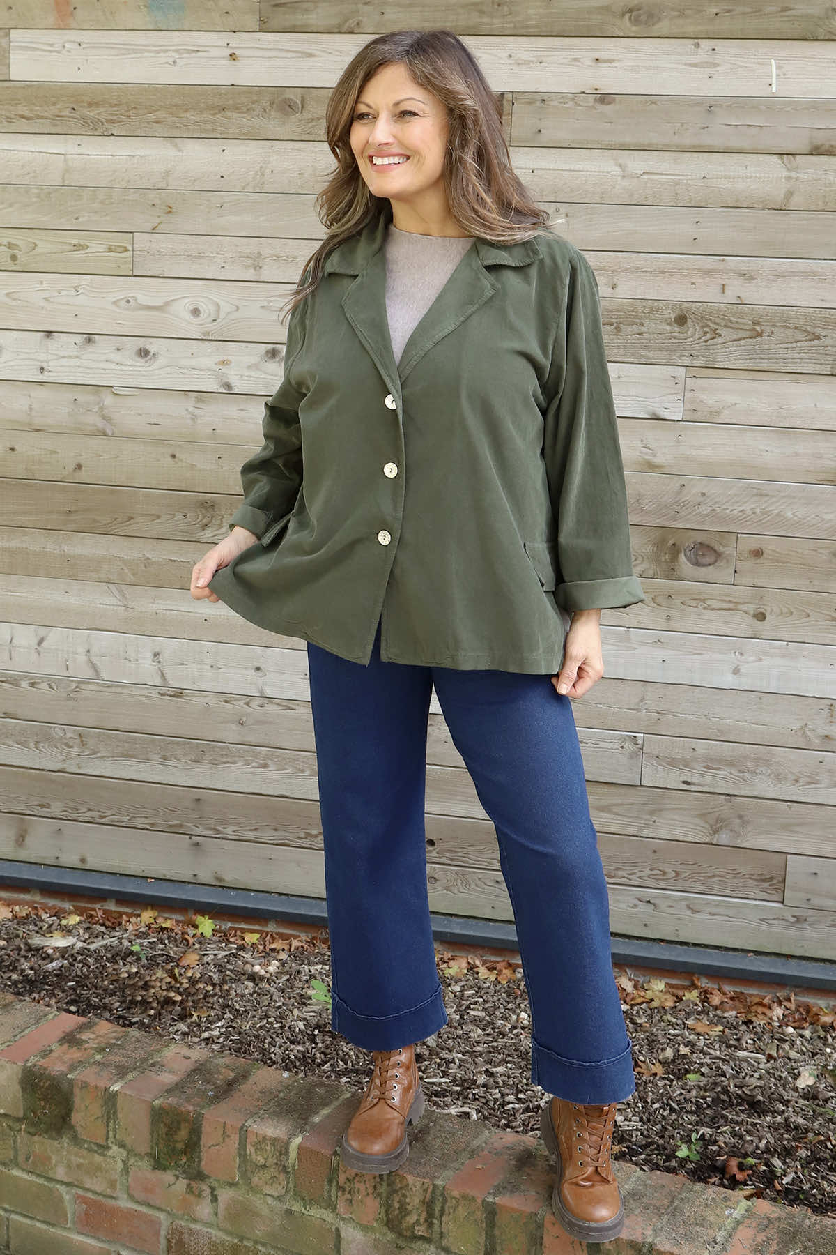 Gerano Needlecord Jacket Khaki