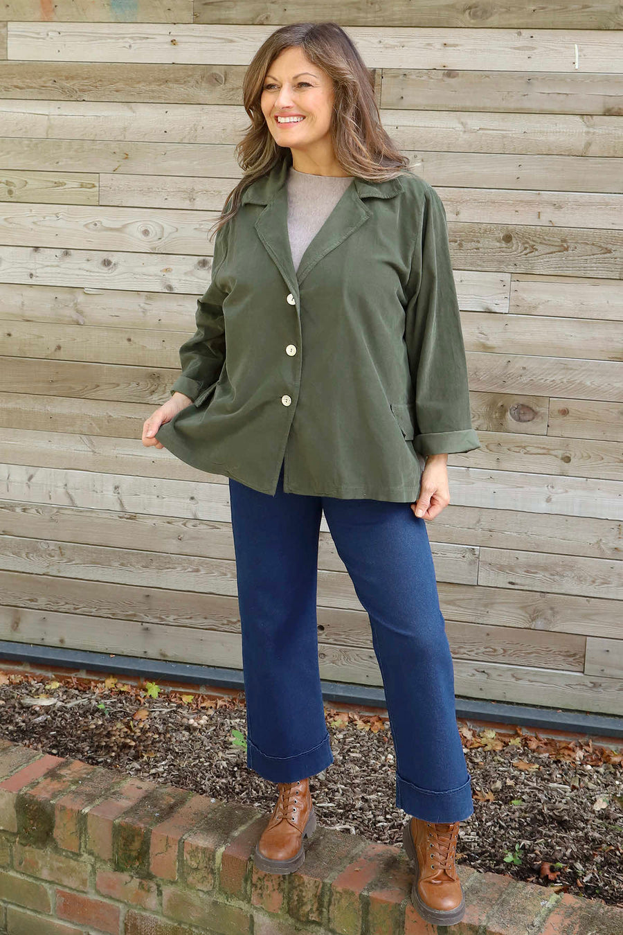 Gerano Needlecord Jacket Khaki