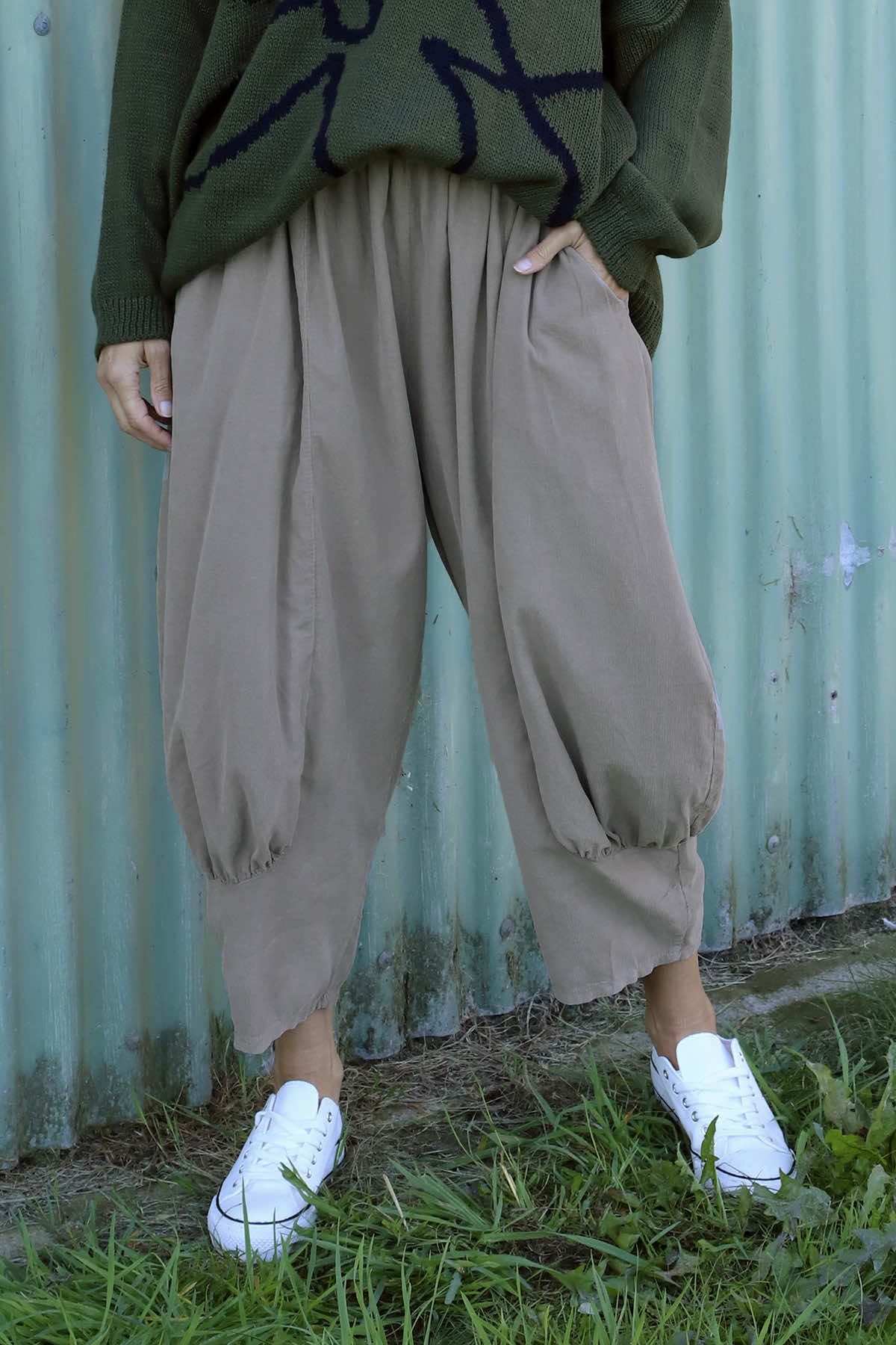 Olwen Needlecord Trousers Mocha