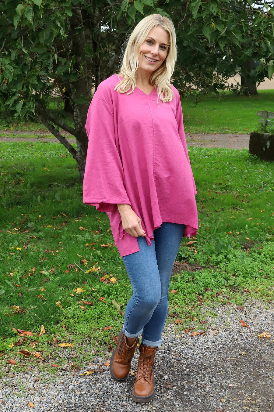 Nulvi V-Neck Linen Top Fuchsia