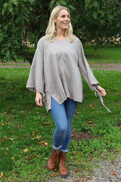 Nulvi V-Neck Linen Top Mocha