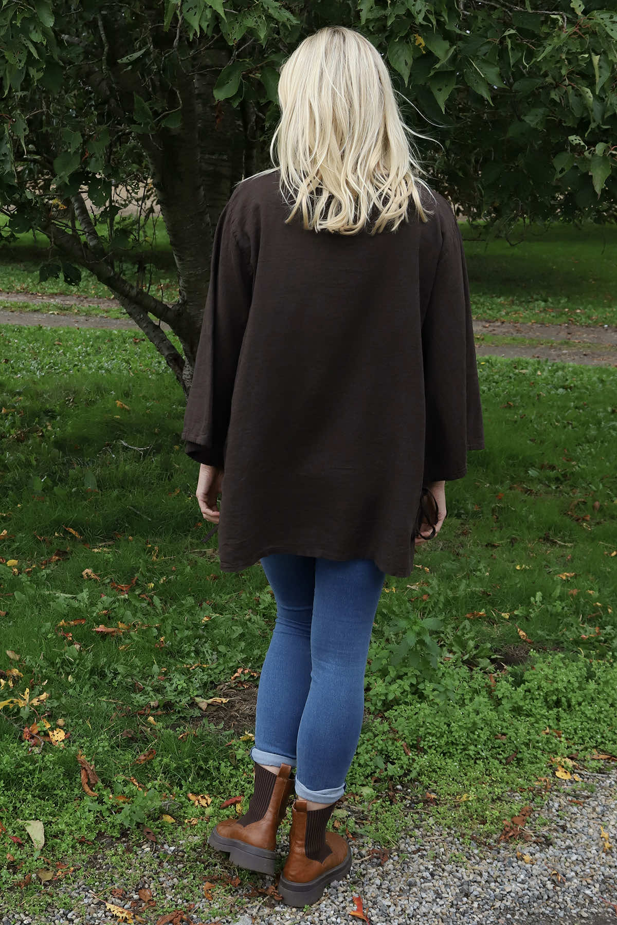 Nulvi V-Neck Linen Top Cocoa