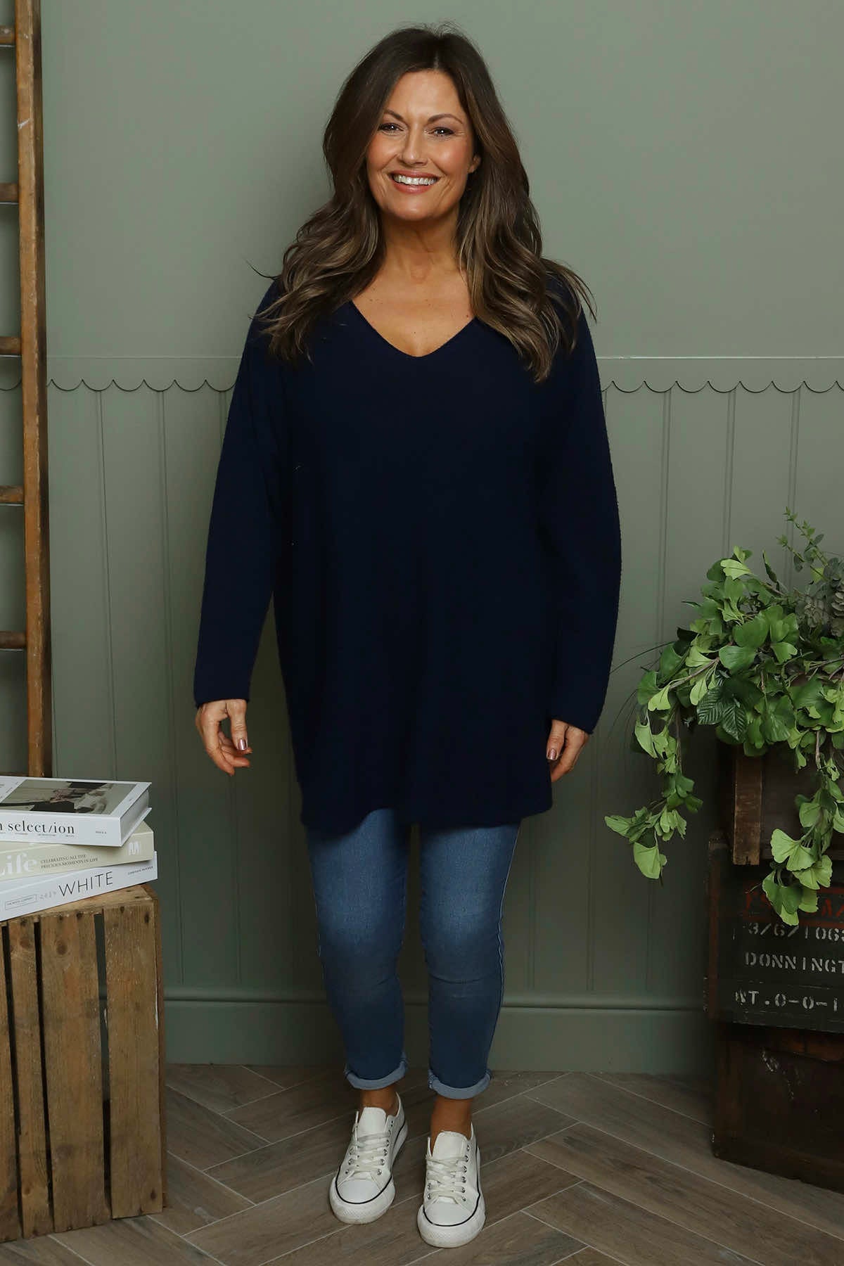 Lynna V-Neck Jumper Navy