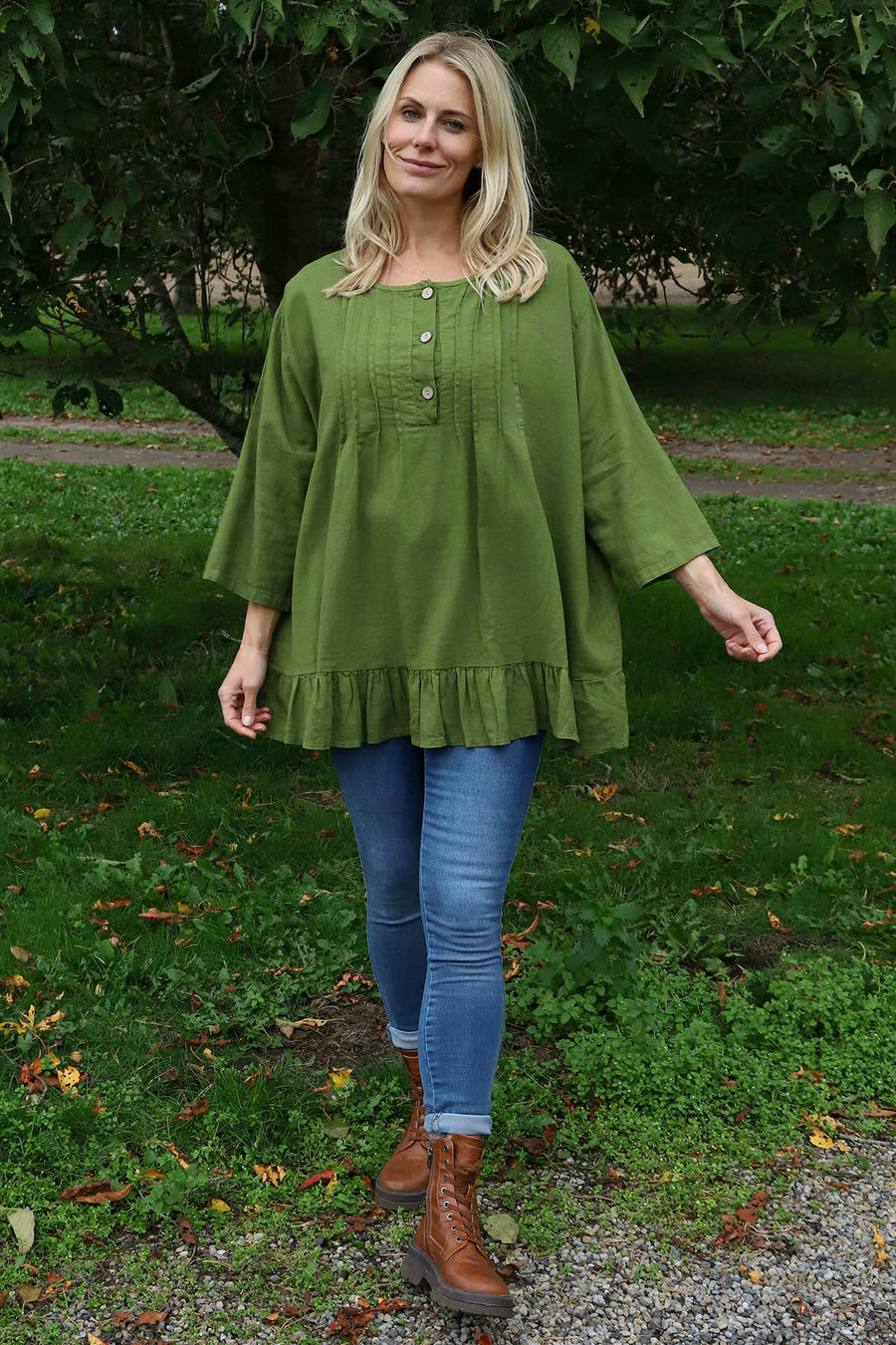 Dawsmere Button Linen Top Olive