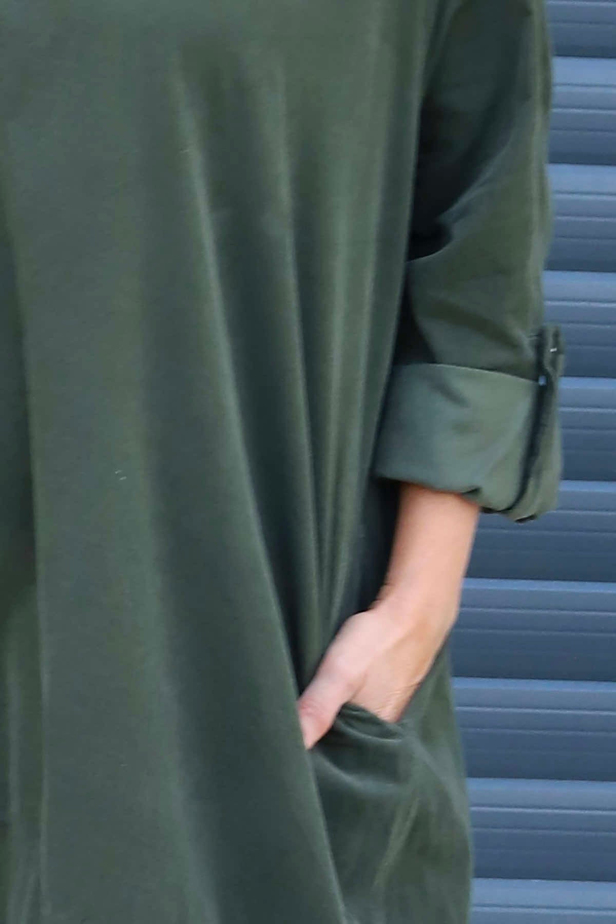 Deborah Needlecord Dress Khaki