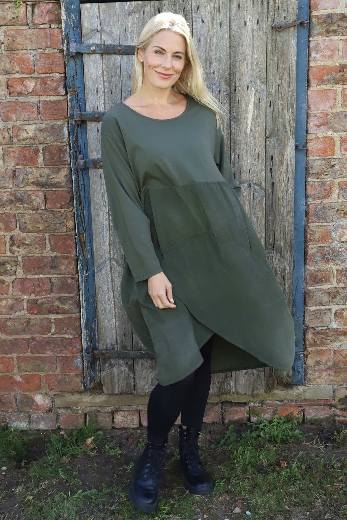 Arden Needlecord Dress Khaki