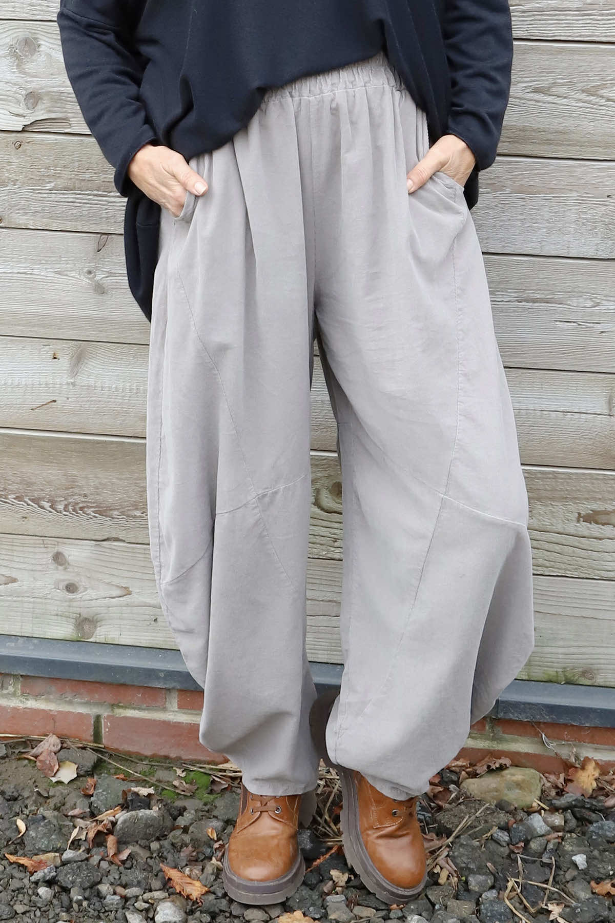 Journee Needlecord Trousers Mocha