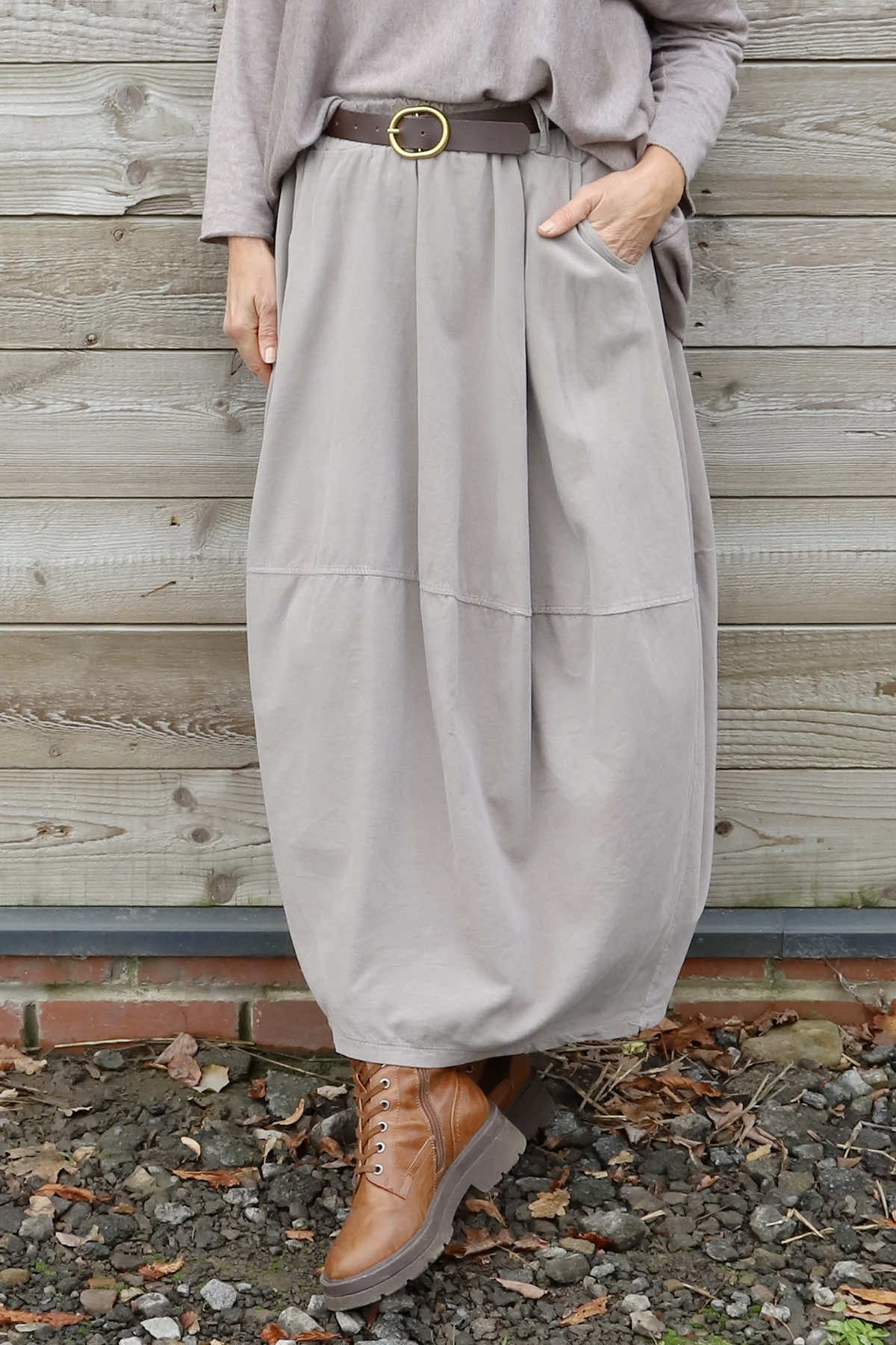 Branwen Belted Needlecord Skirt Mocha