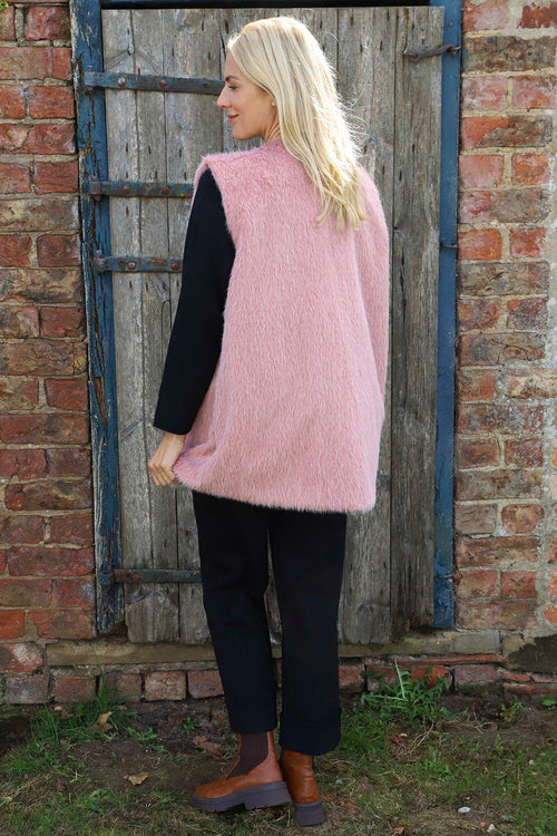 Sunya Fluffy Gilet Pink - Image 4