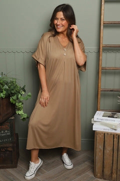 Frieda V-Neck Ribbed Dress Camel