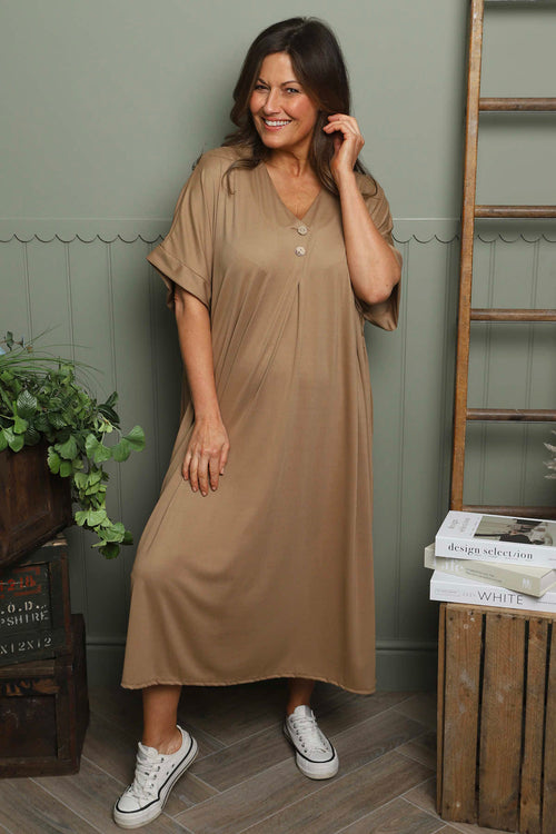 Frieda V-Neck Ribbed Dress Camel - Image 1