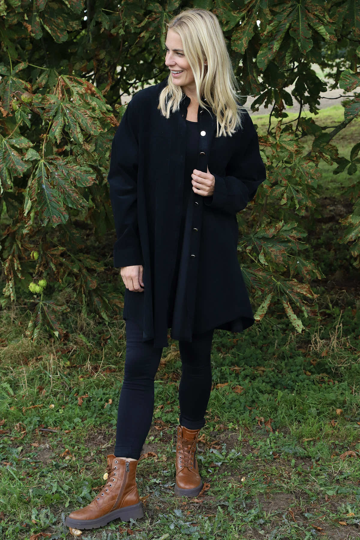 Wendy Needlecord Shirt Black