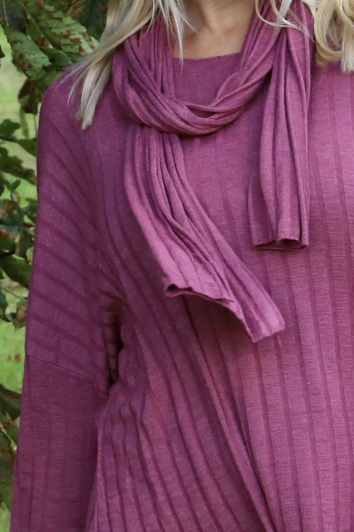 Santana Knitted Scarf Top Grape