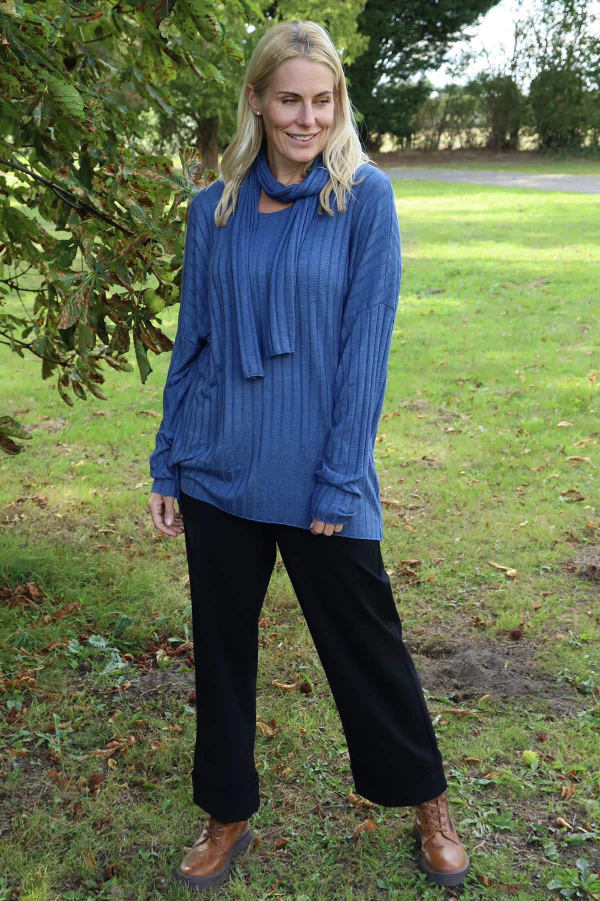 Santana Knitted Scarf Top Blue