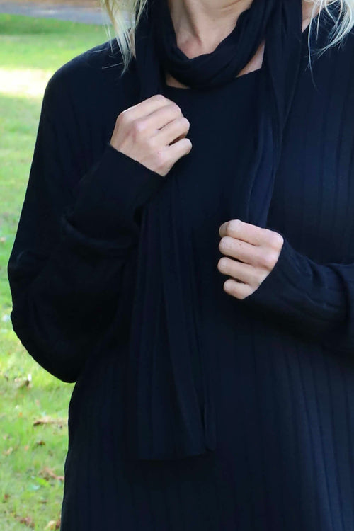 Santana Knitted Scarf Top Black - Image 3