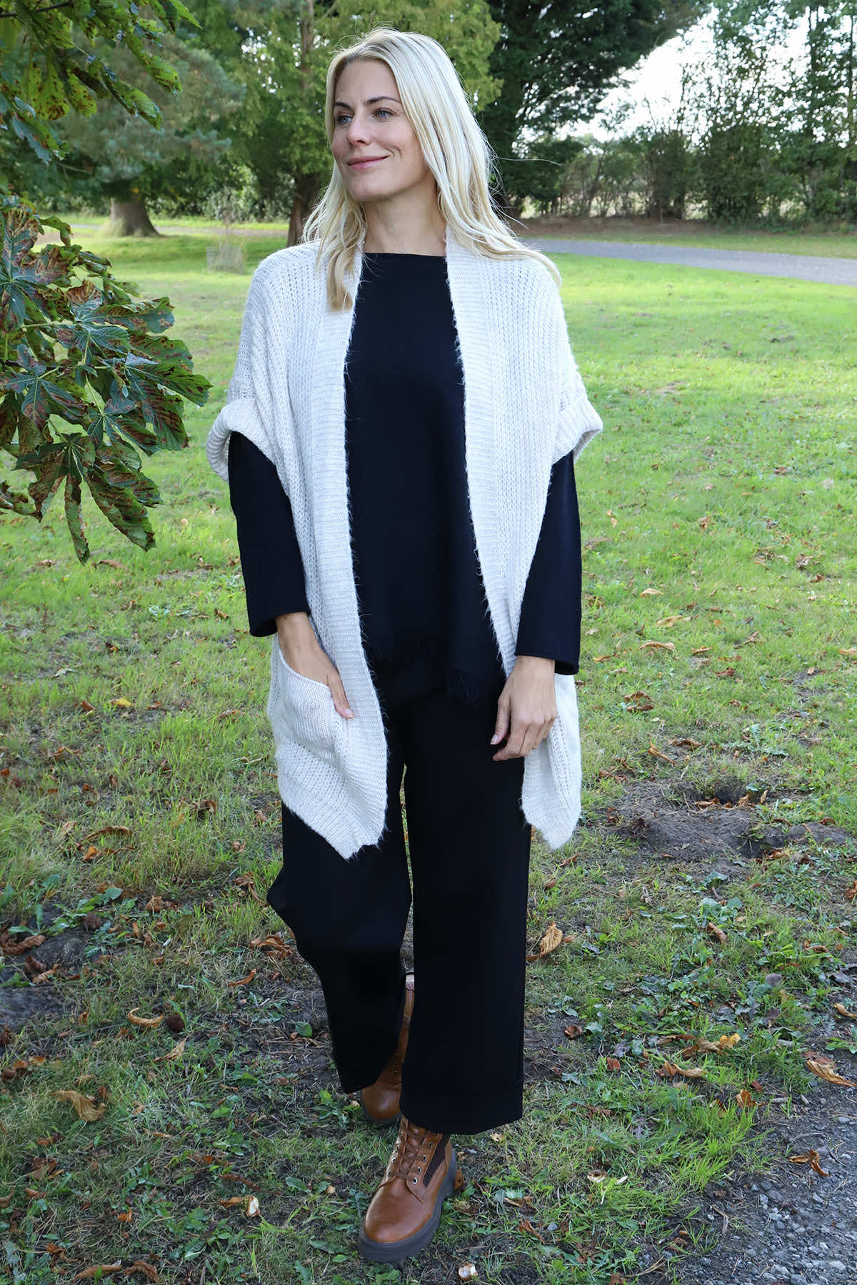 Quinn Knitted Cardigan Stone