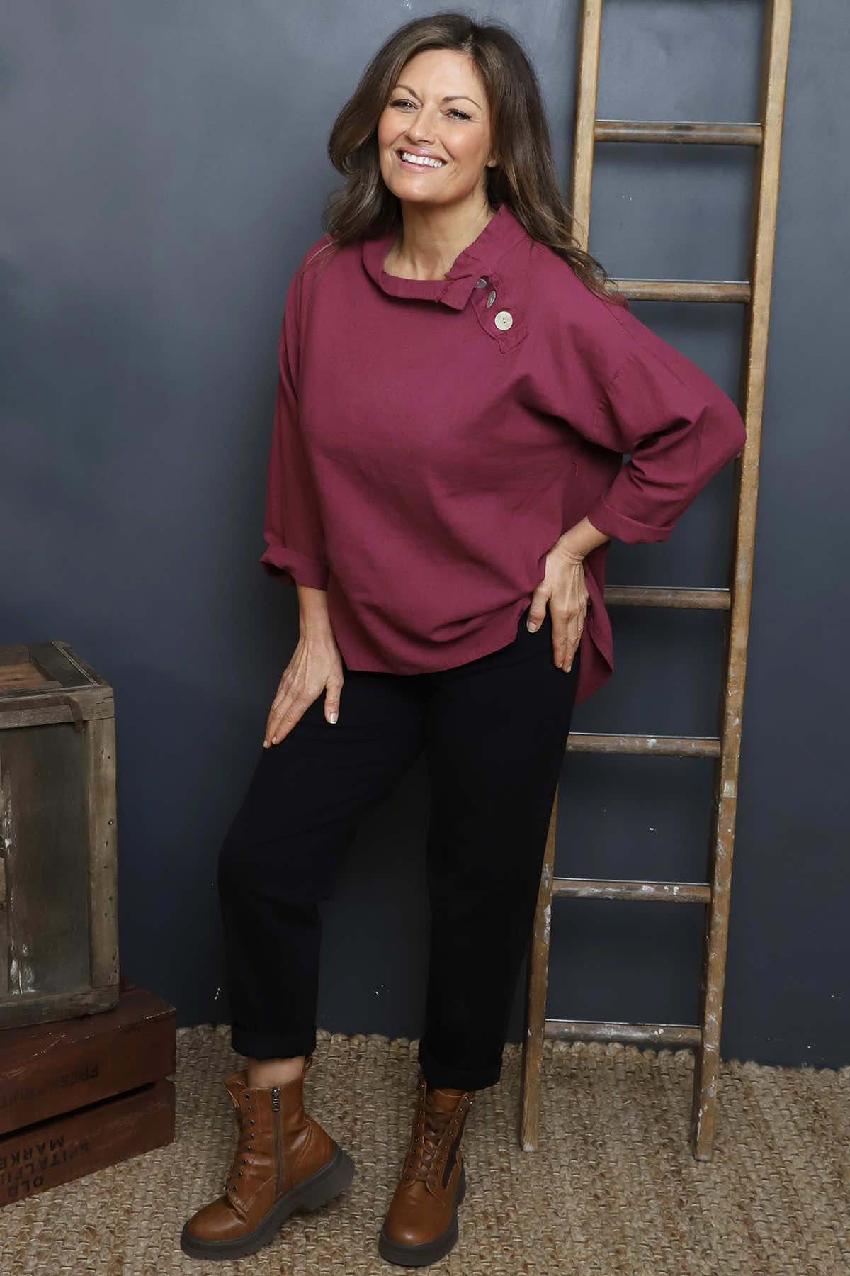 Bradley Linen Top Wine