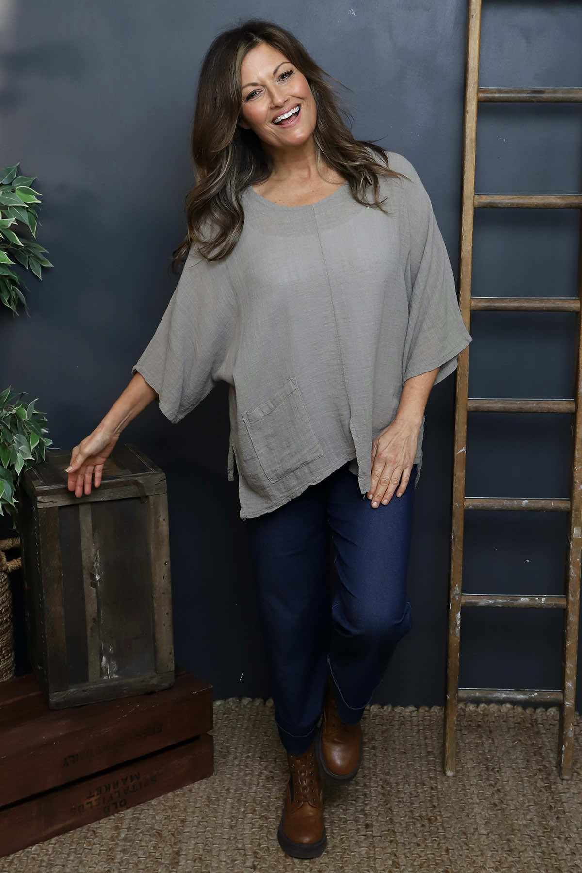 Isolde Linen Top Mocha
