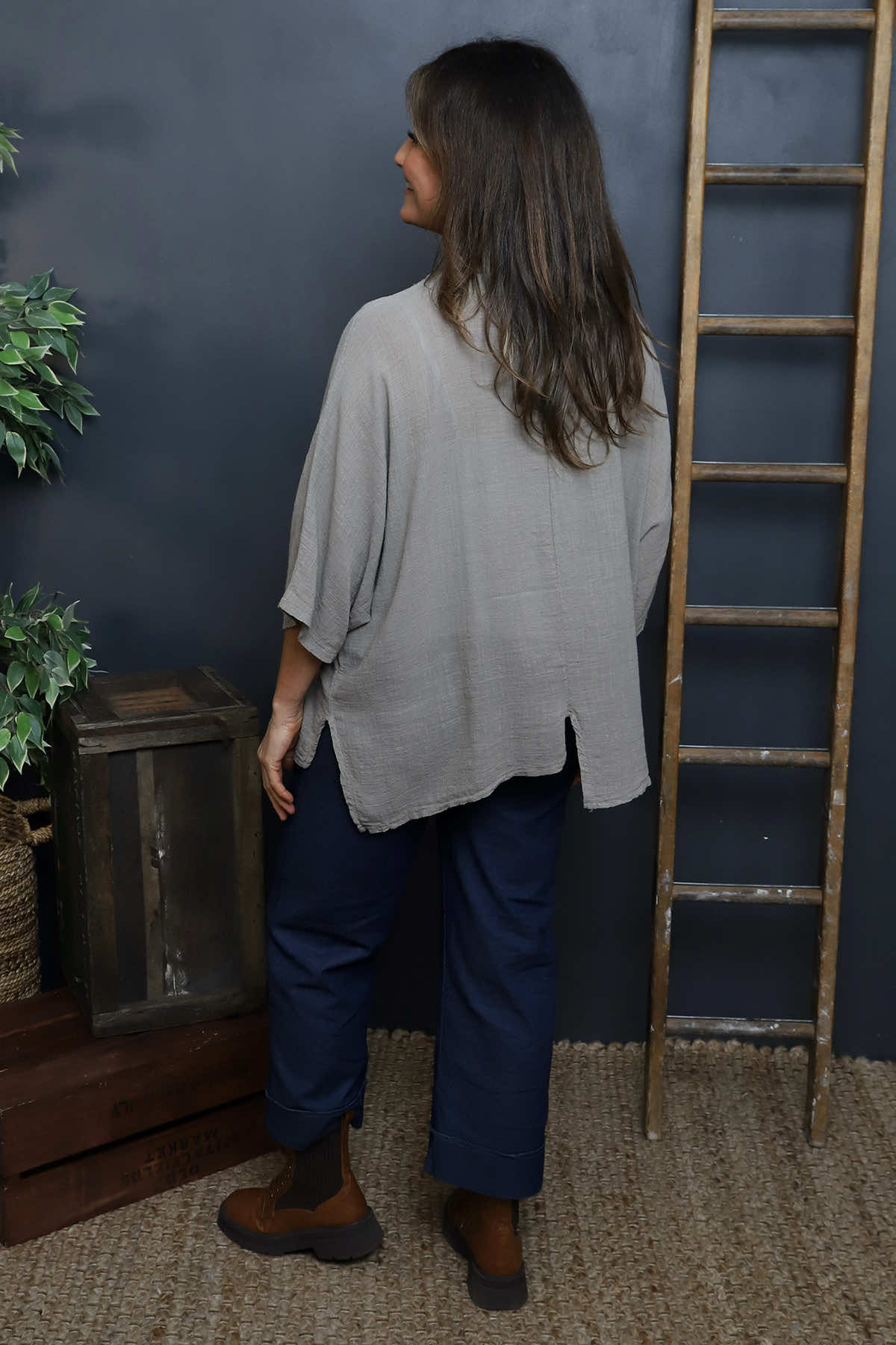 Isolde Linen Top Mocha