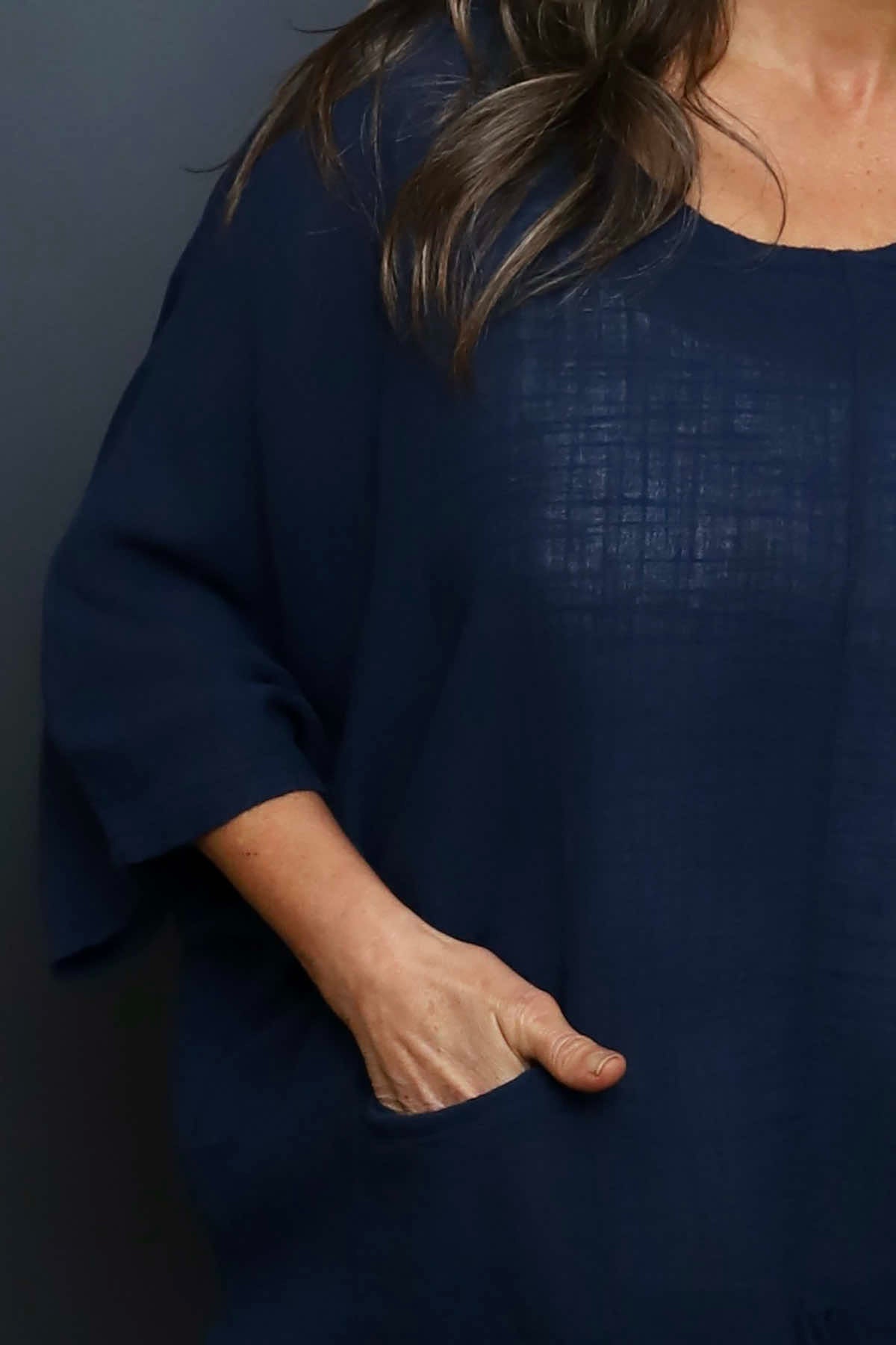 Isolde Linen Top Navy