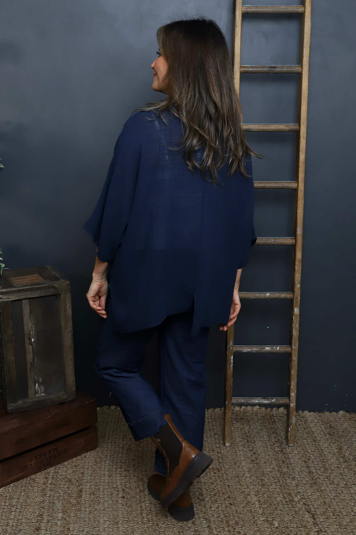 Isolde Linen Top Navy