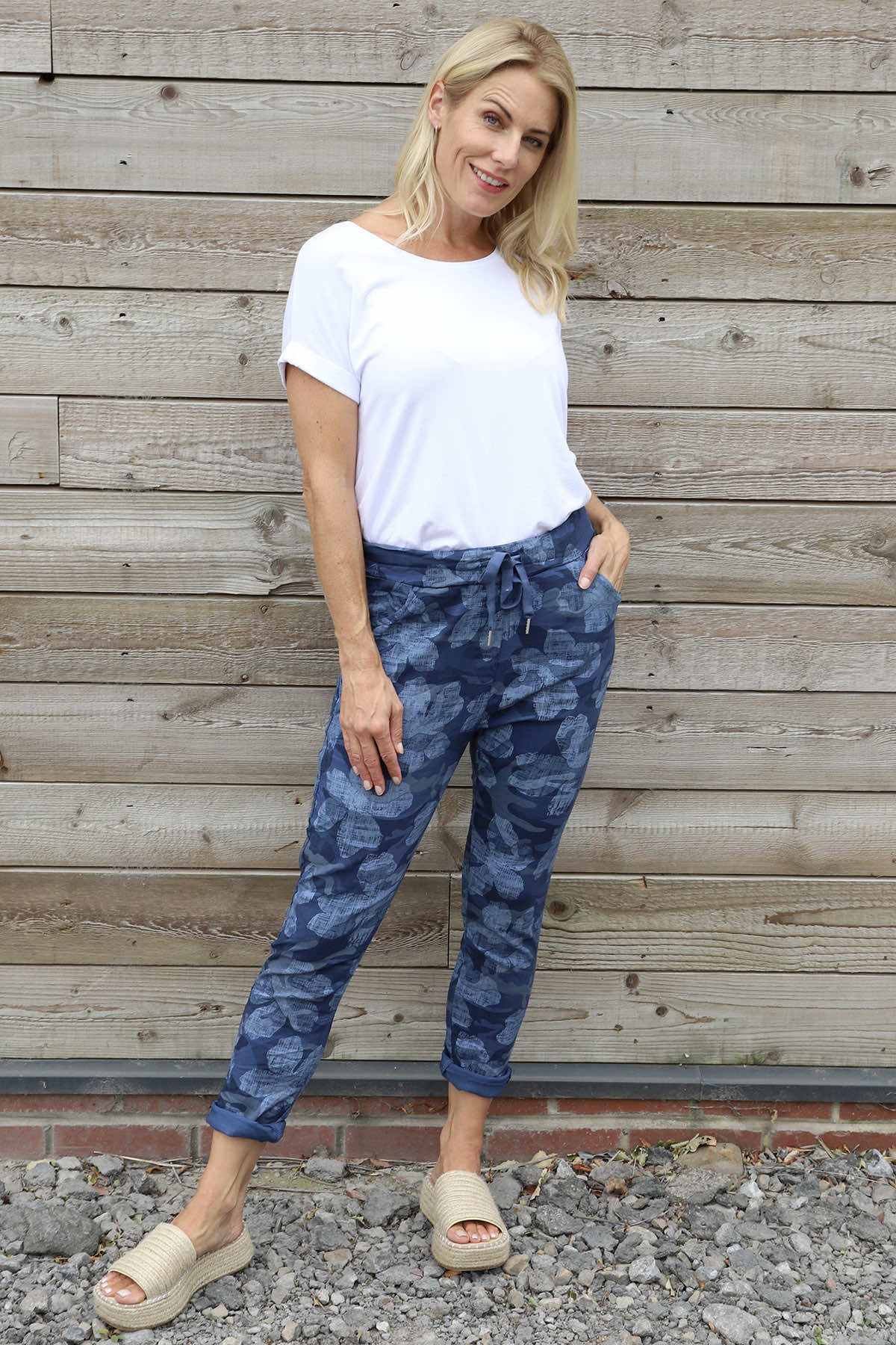 Yarwell Camo Joggers Navy