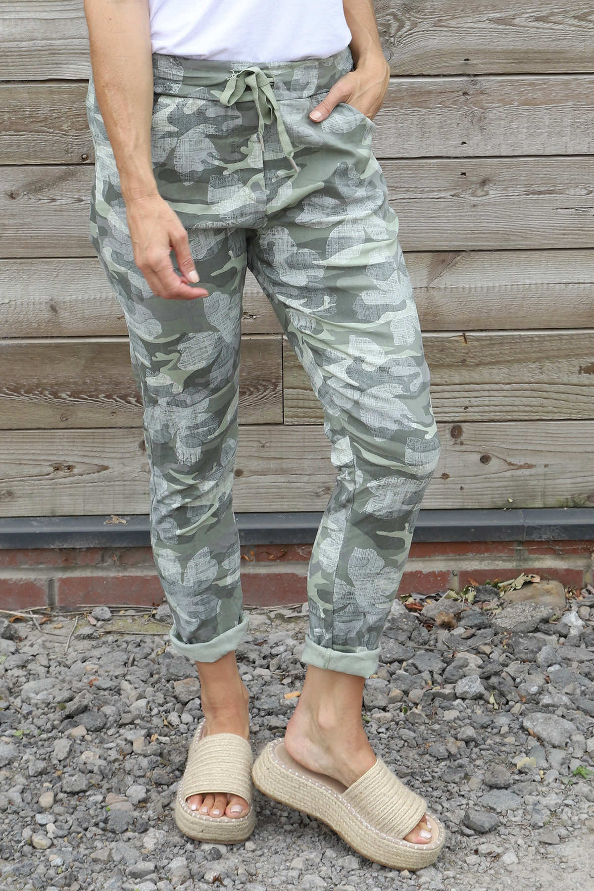 Yarwell Camo Joggers Khaki
