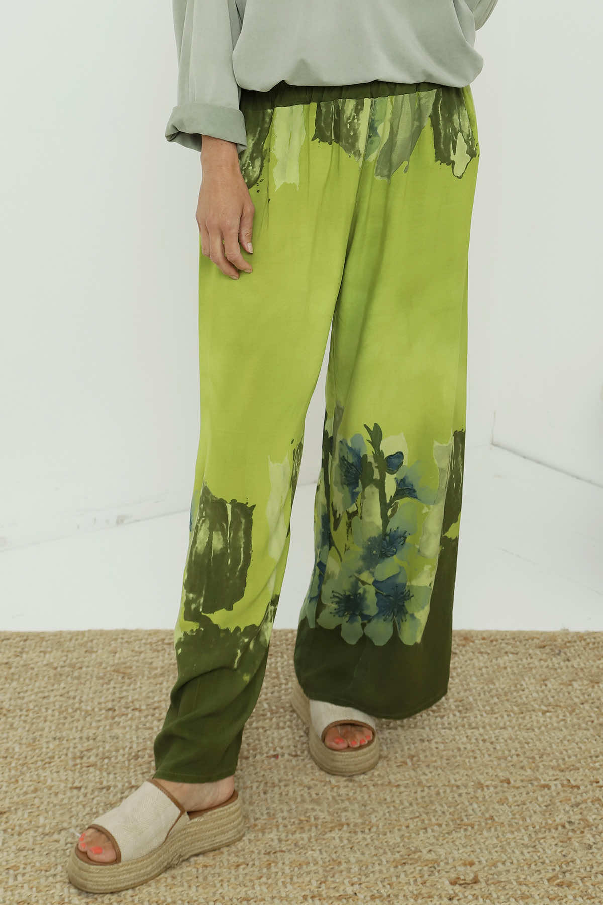 Aksana Wide Leg Trousers Olive