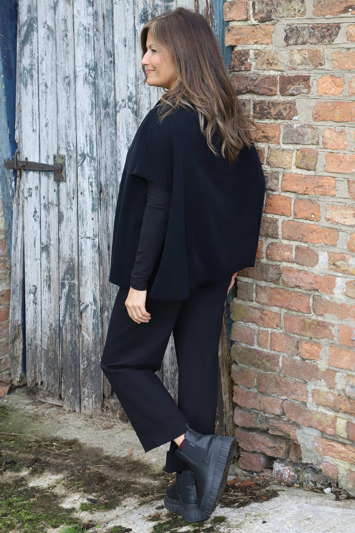 Sabella Needlecord Shirt Black