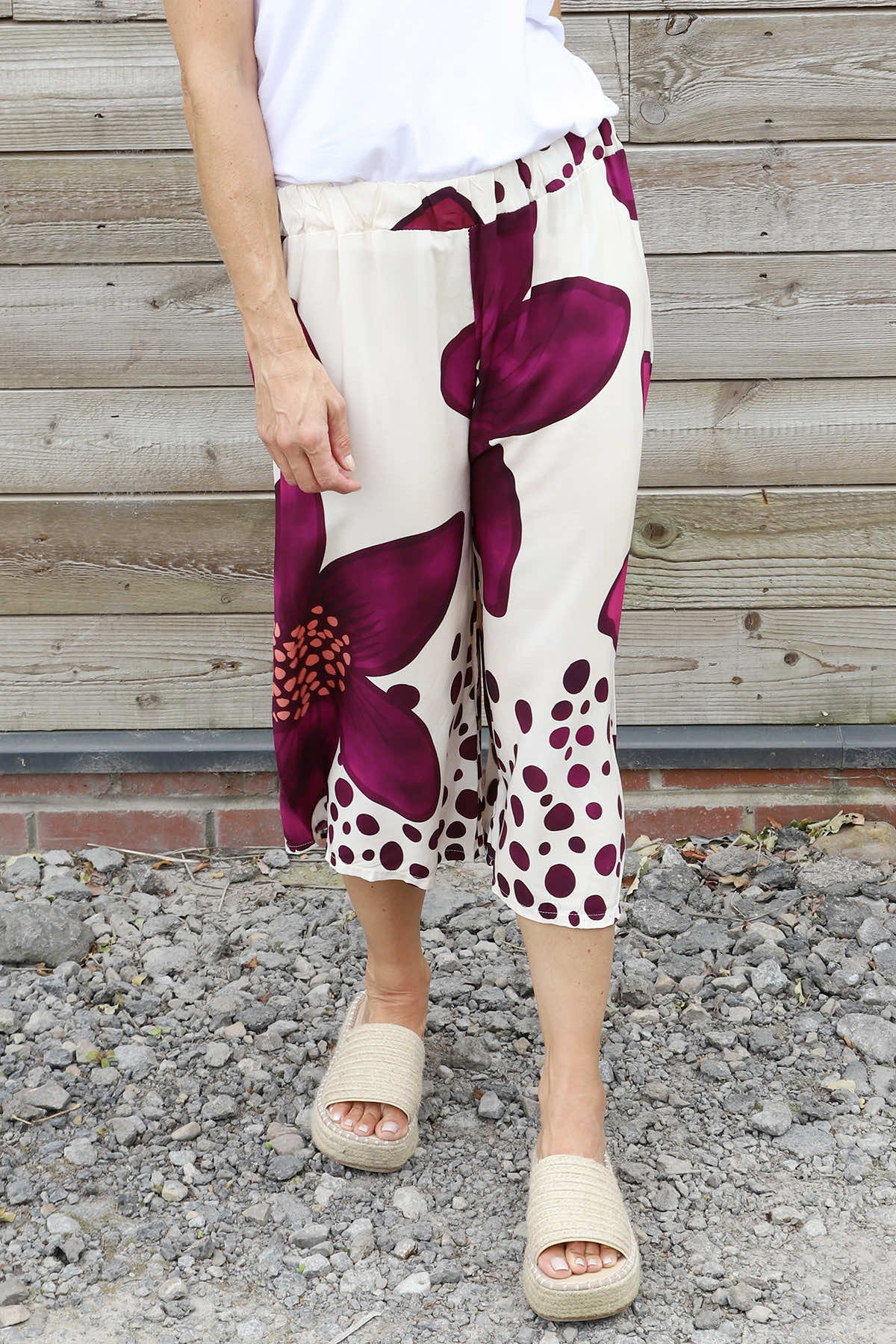 Gina Cropped Floral Trousers Purple